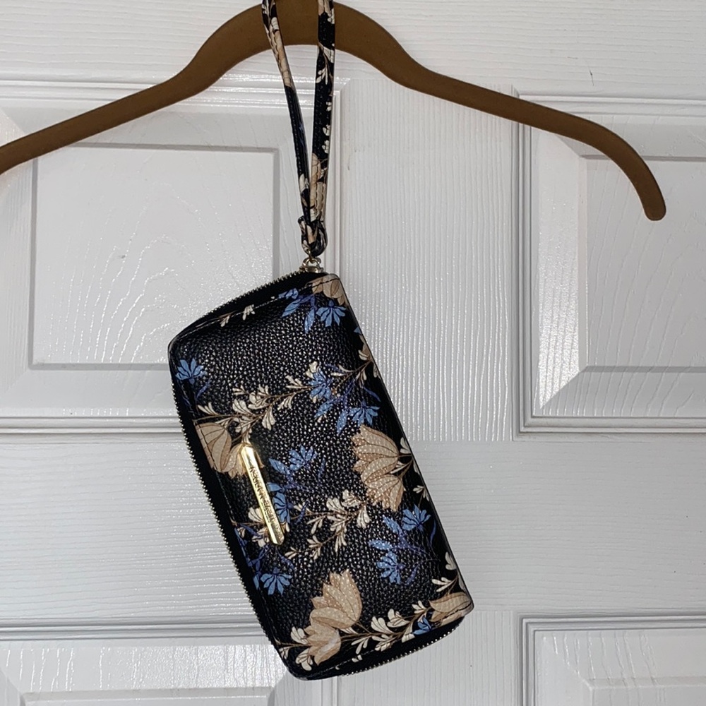 Steve Madden Wallet